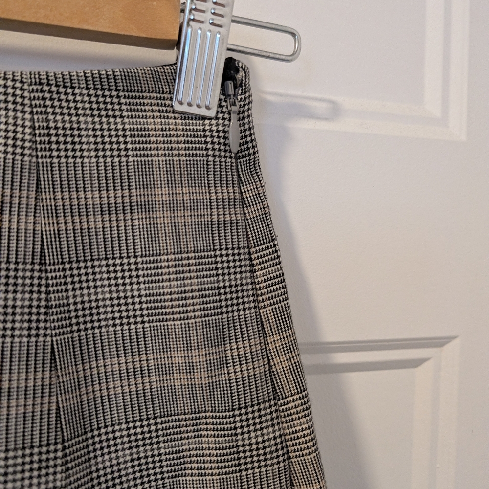 Babaton/Classic Gray Plaid Women's Skirt Sz 00 - Picture 3 of 5